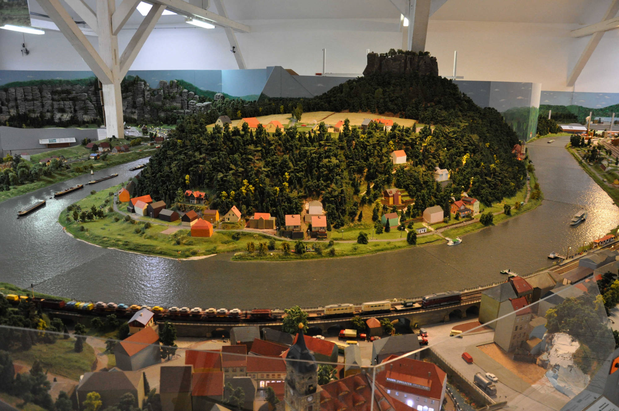 Modellbahn Anlage miniaturElbtal